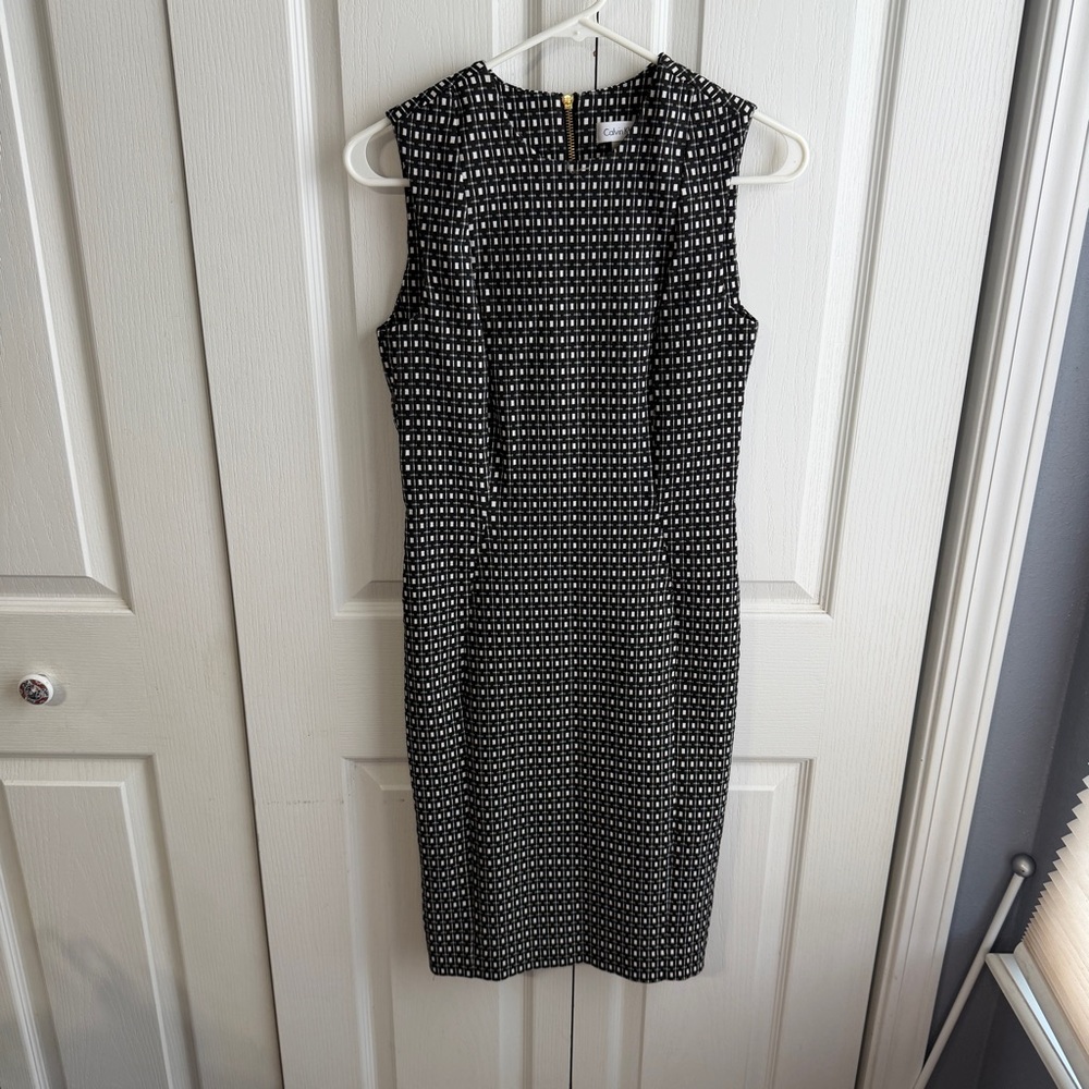 Calvin Klein black white geometric dress size 4